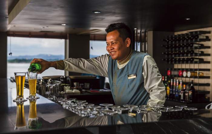 Scenic River Cruises Scenic Aura Mandalay Lounge 3.jpg